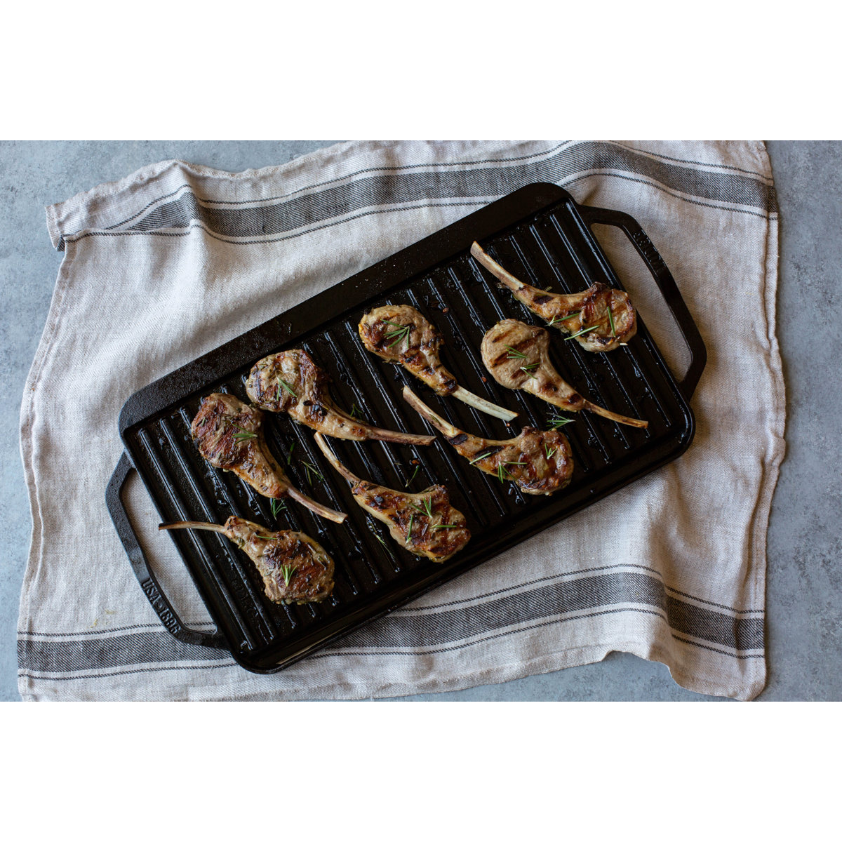 20" x 10" Chef Seasoned Cast Iron Reversible Grill/Griddle